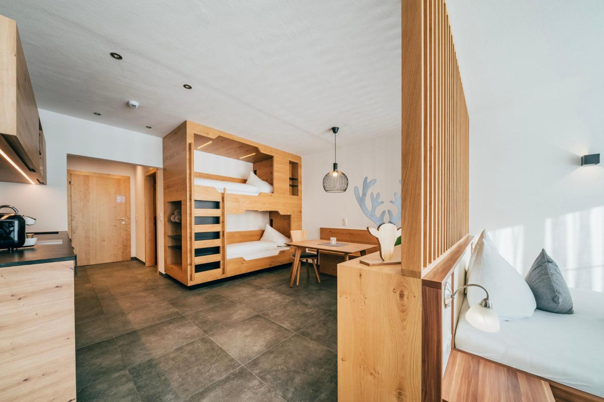 Tillga Glueck - 4 Stars Obertilliach Exteriér fotografie